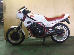 HONDA@VT250F@MC08-1033