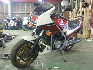 HONDA VFR750F RC15-1005